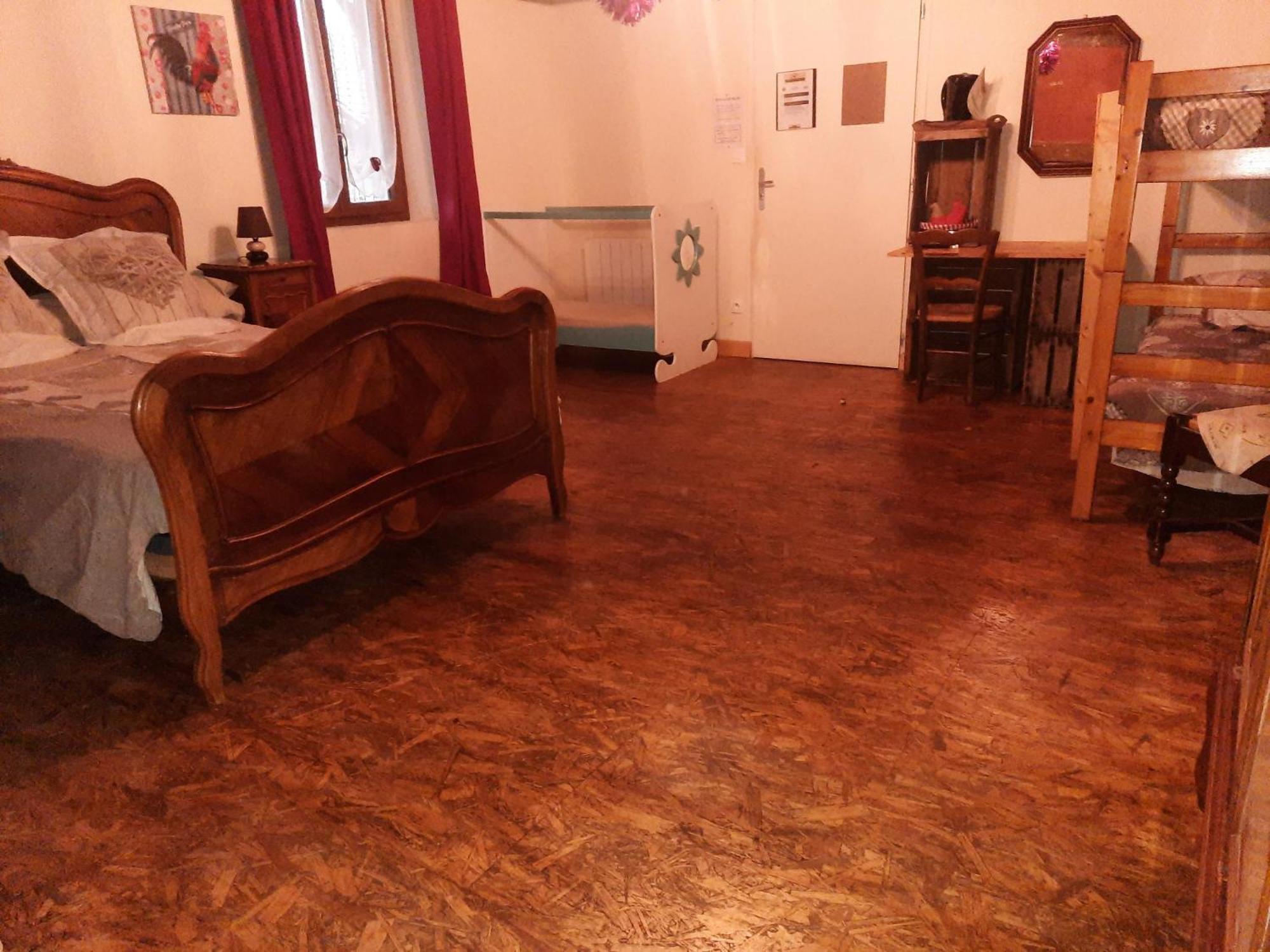 A La Poularde B&B Curciat-Dongalon Rum bild